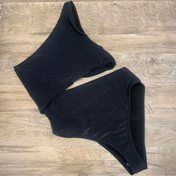 Beach Riot One-Shoulder Black Cutout One-Piece Swimsuit - Picture 2 of 12